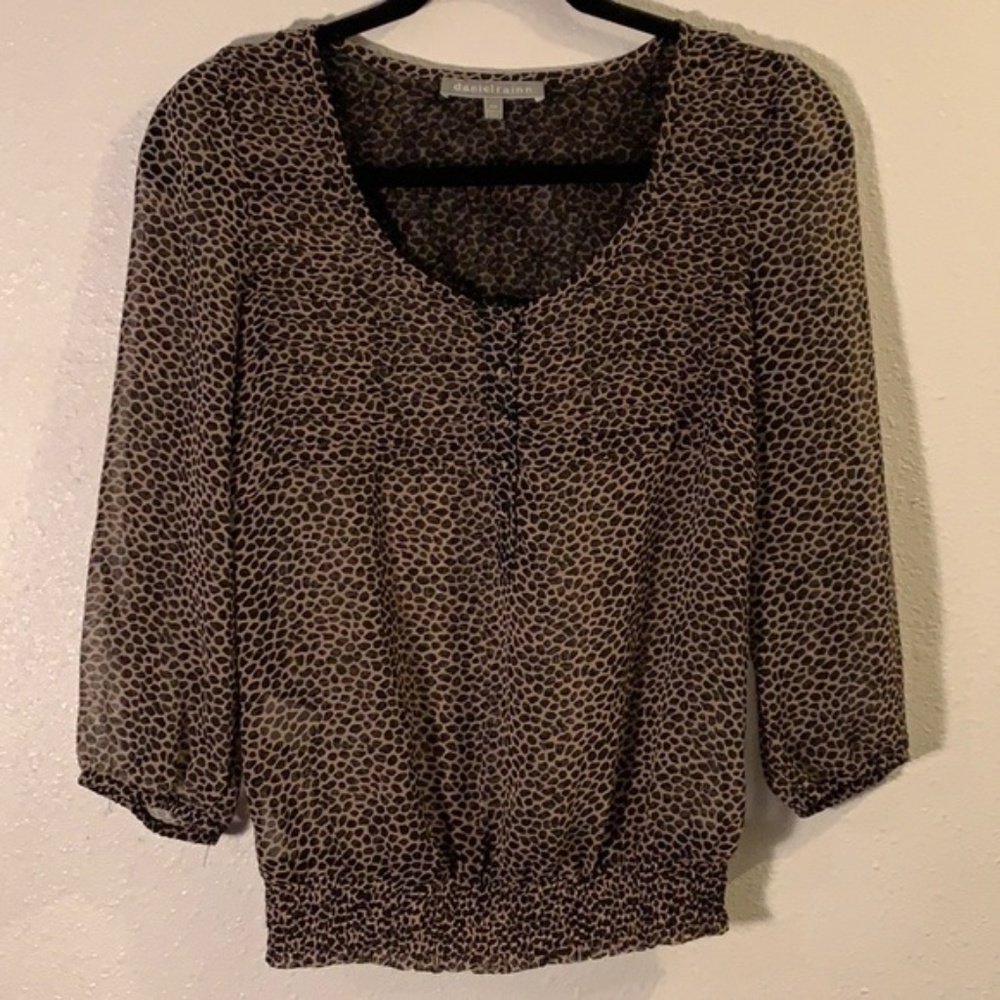 DANIEL RAINN SHEER ANIMAL PRINT TOP SIZE PXS
